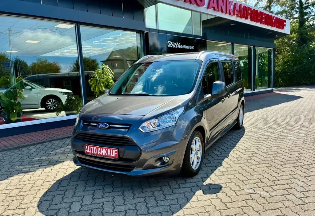 Main__Slider__Photo:Ford Tourneo Connect Grand Tourneo Connect 7-Sitzer Navi Kamera 03/2017-1