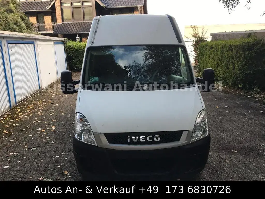 Main__Slider__Photo:Iveco Daily 02/2011-1