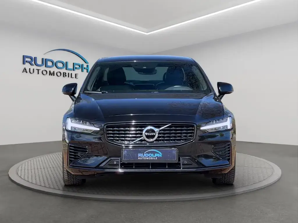 Main__Slider__Photo:Volvo S60 R T8 RECHARGE PLUG-IN AWD 4x4 PILOT GARANTIE 08/2021-1