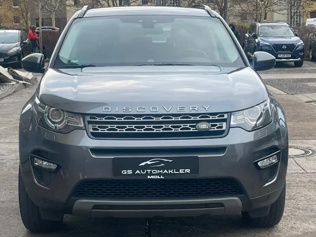 Main__Slider__Photo:Land Rover Discovery Sport AWD Pano AHK 08/2018-1