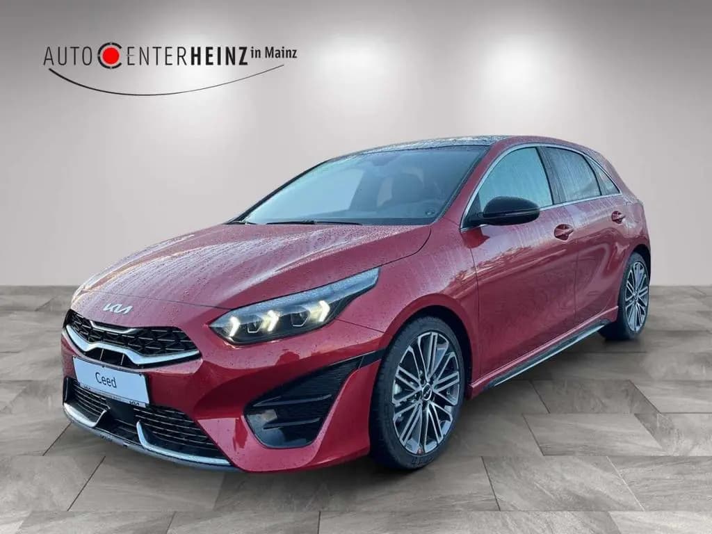 Main__Slider__Photo:Kia Ceed 1.5 T-GDI DCT7 OPF GT Line GT-Line mit Lede 01/2025-0
