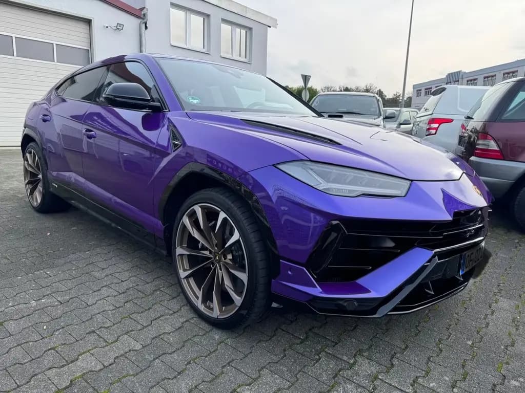 Main__Slider__Photo:Lamborghini Urus S"Viola Mithras-Nero Ade Acrapovich 09/2024-0