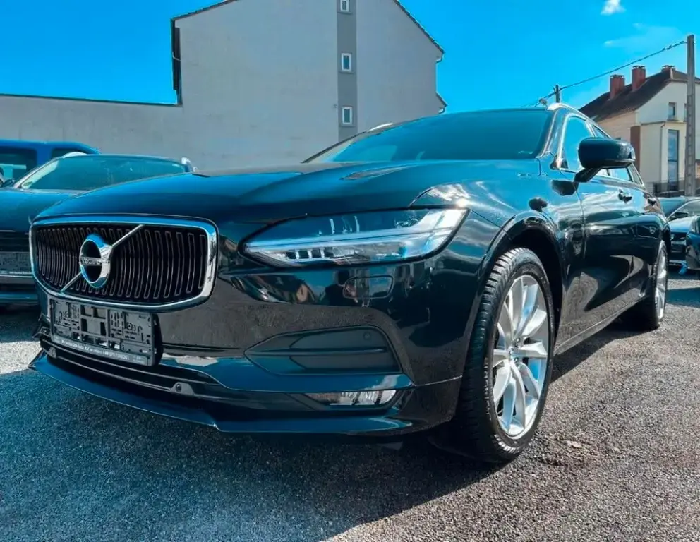 Main__Slider__Photo:Volvo V90 MOMENTUM MEMORY + LANE ASSIST + AHK 02/2018-1