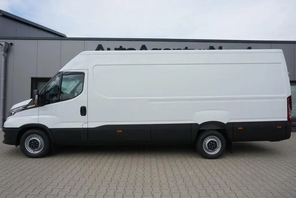 Main__Slider__Photo:Iveco Other Daily 35S18 L4H2 16m³ Aut.+AHK+ACC+LED+NAVI 10/2023-1
