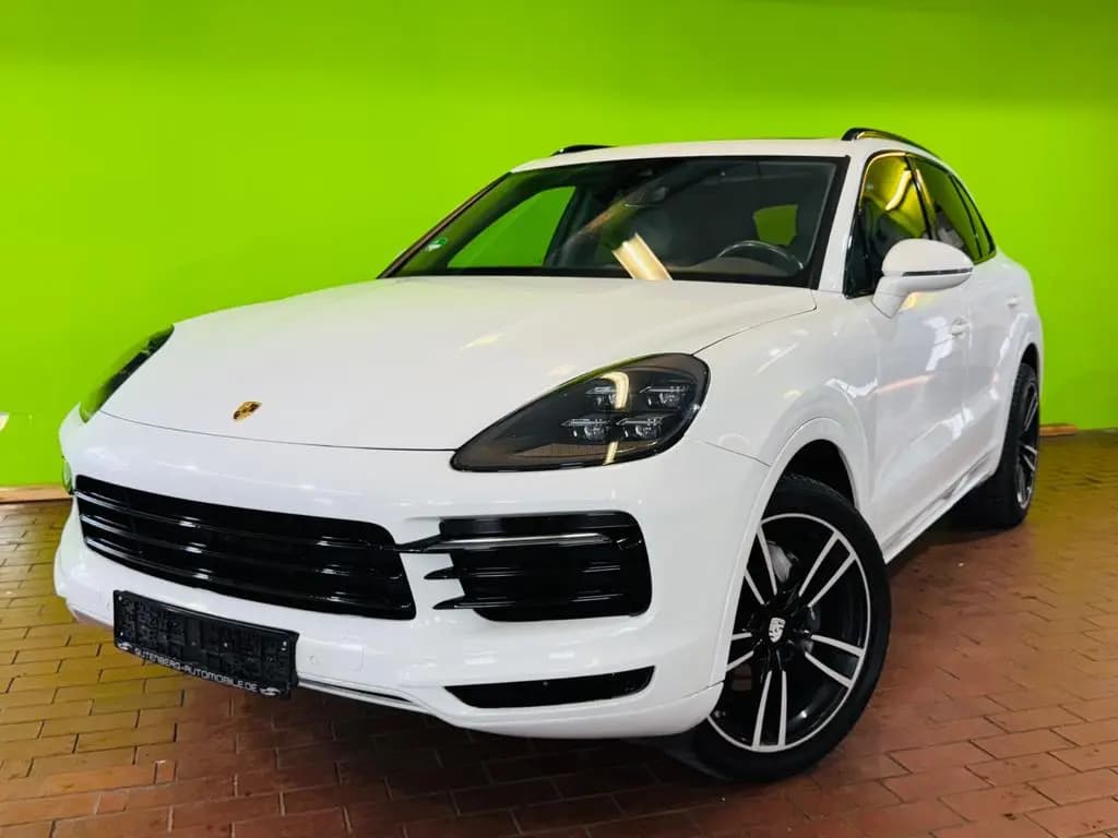 Main__Slider__Photo:Porsche Cayenne Sport Panorama Sitzbelüftung Keyless App 07/2019-0
