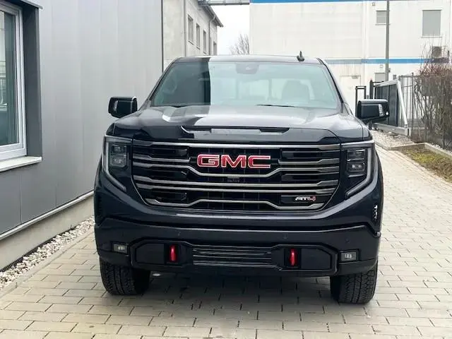 Main__Slider__Photo:GMC Sierra 1500 AT4 Crew Cab sofort null-1