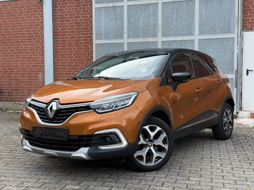 Main__Slider__Photo:Renault Captur Intens 08/2018-1