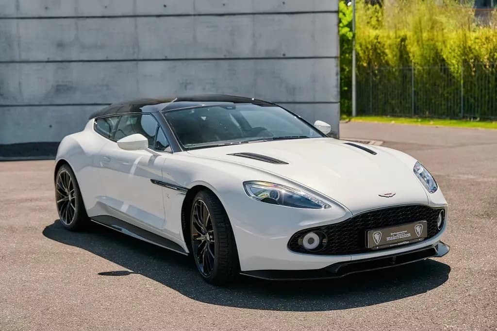 Main__Slider__Photo:Aston Martin Vanquish Zagato Edition Nr. 22 of 99 04/2019-0