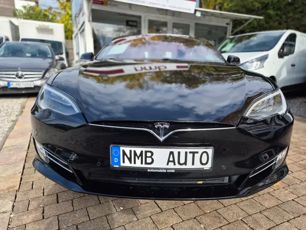Main__Slider__Photo:Tesla Model S 90D Facelift Pano Autopilot Luft KAM 360 09/2017-1