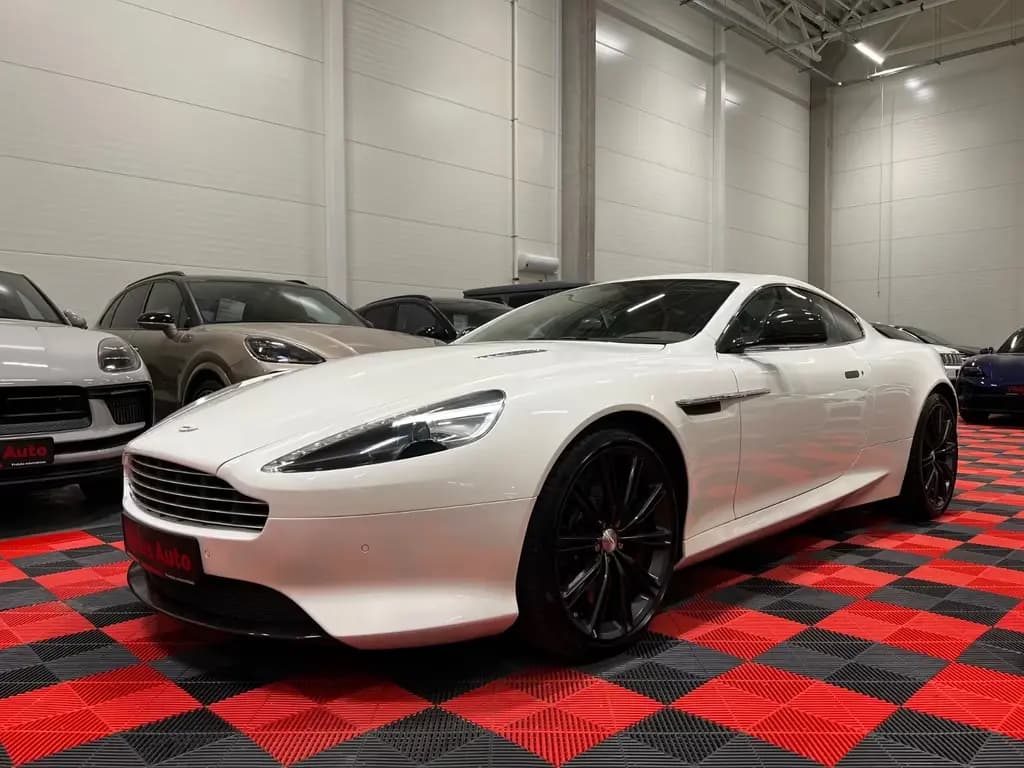 Main__Slider__Photo:Aston Martin DB9 5.9 V12 *CARBON EDITION* 06/2015-0