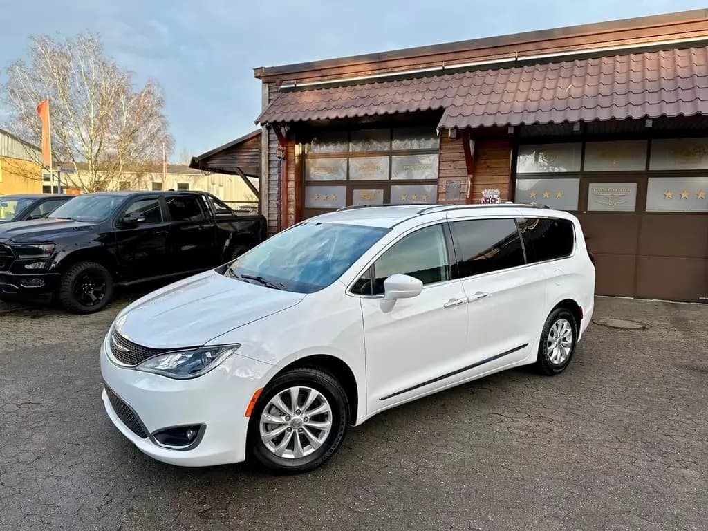 Main__Slider__Photo:Chrysler Pacifica 3.6 V6*LEDER*PDC*KAMERA*LED*AHK*7SITZER*GARANTIE 12/2019-0