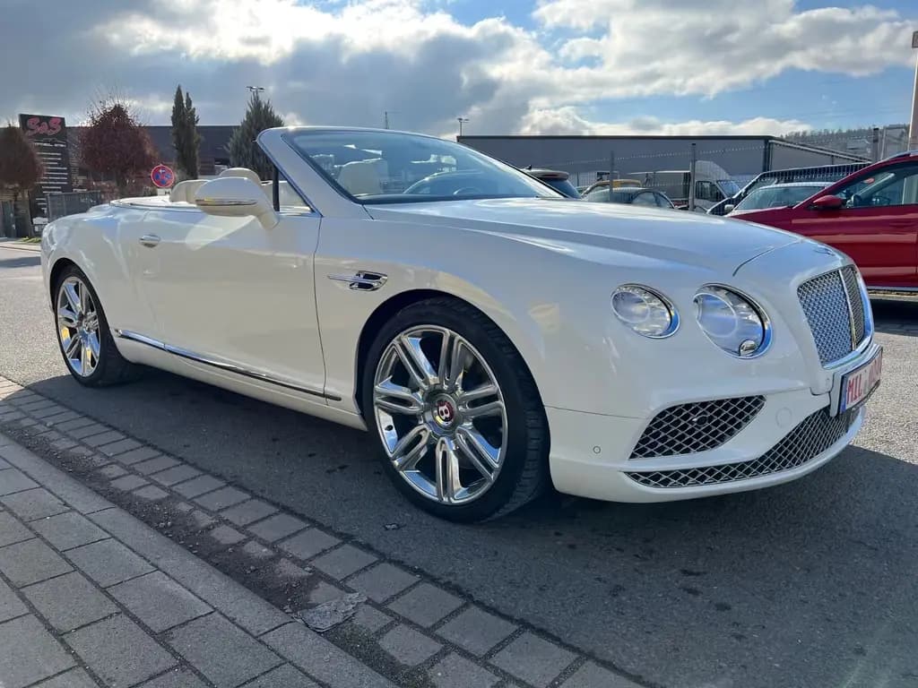 Main__Slider__Photo:Bentley Continental GTC V8*MULLINER*FACELIFT*SHZ*SITZBEL 11/2016-0