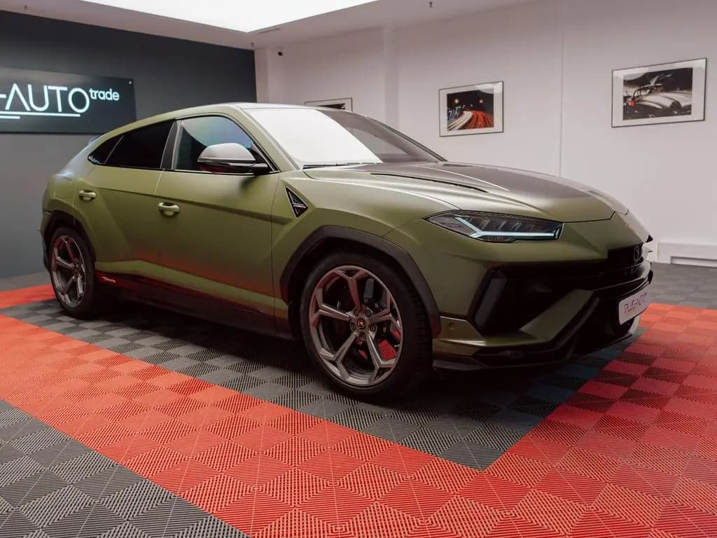Main__Slider__Photo:Lamborghini Urus 4.0 V8 Performante 02/2025-0