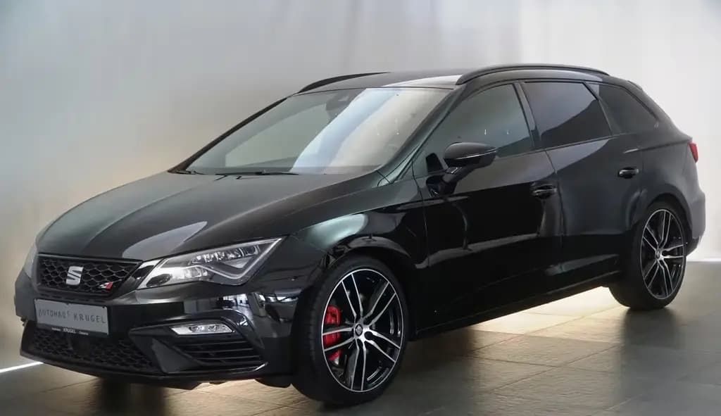 Main__Slider__Photo:Seat Leon ST Cupra 300 4Drive 12/2017-0