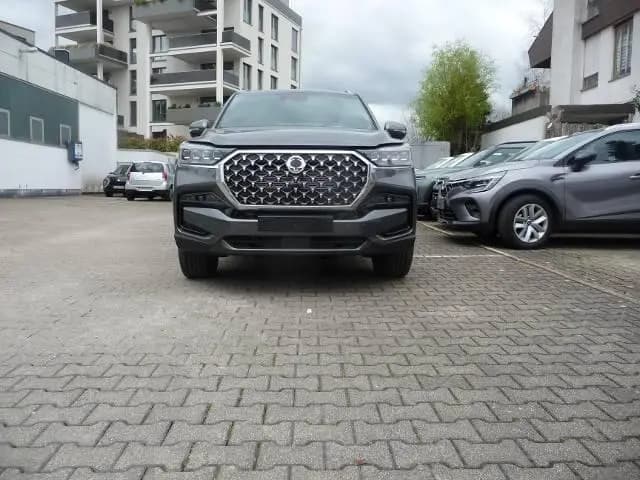 Main__Slider__Photo:KGM Rexton 2,2 e-XDi AT LUX / Wildl null-0