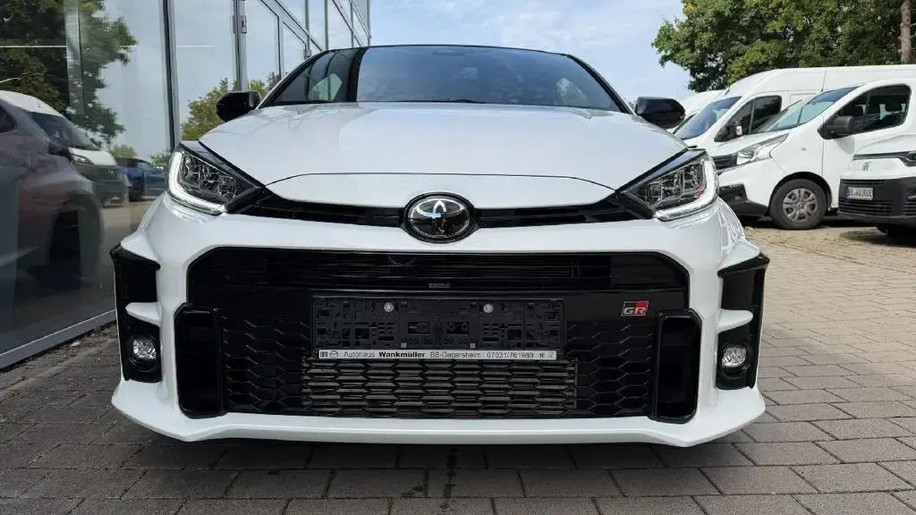 Main__Slider__Photo:Toyota Yaris GR / BBS / Perfromance / Rückfhrk. / Millt 08/2021-1