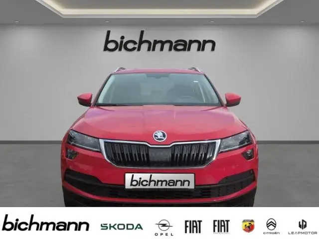 Main__Slider__Photo:Skoda Karoq Clever Nav AHK RFK Kli3 PDCvh 03/2022-1