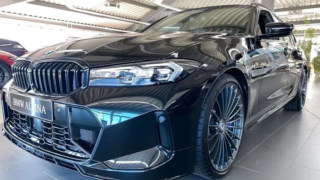 Main__Slider__Photo:ALPINA D3 S Allrad Touring 20 Zoll AHK HiFi h/k Pano 09/2025-0