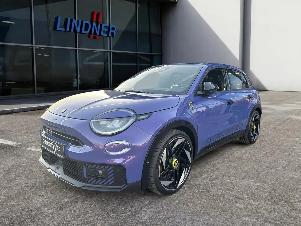 Main__Slider__Photo:Abarth 600e Scorpionissima 54kWh 207 kW (280PS) 09/2025-1