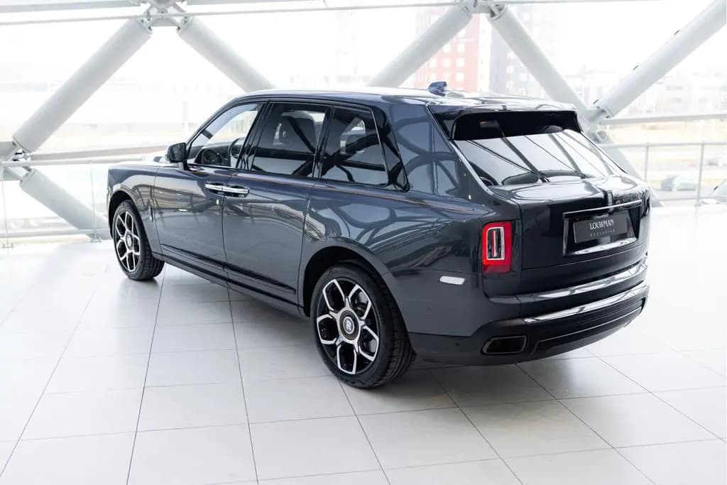 Main__Slider__Photo:Rolls-Royce Cullinan 6.75 V12 | Black Badge | Shooting Star 01/2021-0