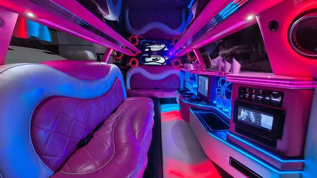 Main__Slider__Photo:Chrysler 300C 3.0 CRD pink Stretchlimousine rosa Stretch 07/2007-0