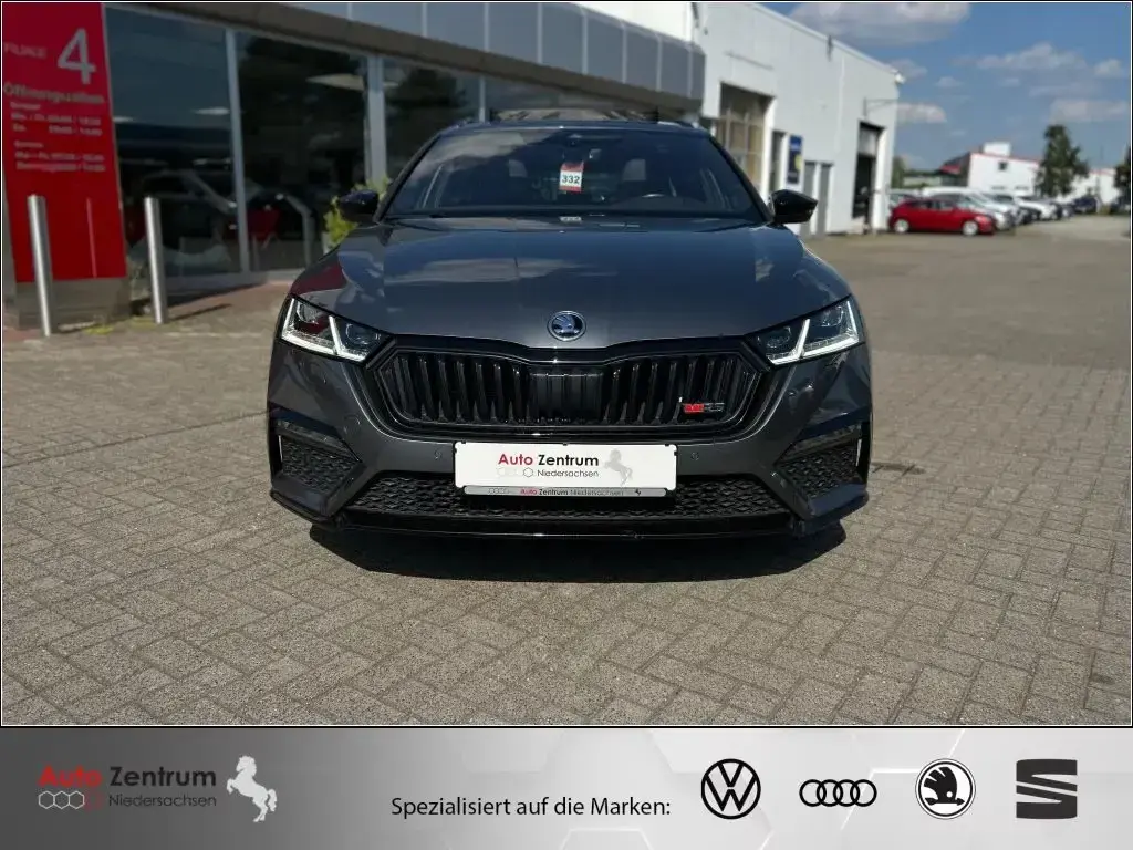 Main__Slider__Photo:Skoda Octavia 2.0TSI RS CarPlay AHK*PANO*StandH*Massag 03/2023-1