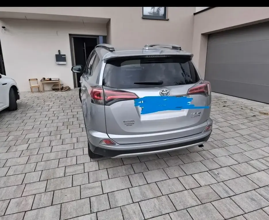 Main__Slider__Photo:Toyota RAV 4 2,5-l-Hybrid Executive Auto 4x4 Executive 05/2018-1