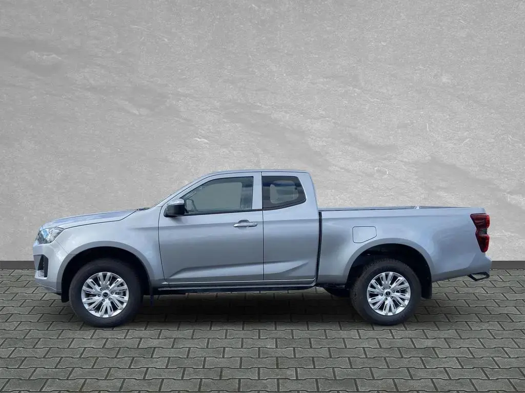 Main__Slider__Photo:Isuzu D-Max Space Cab LS 4x4 #SHZ #KAMERA #PDC #SPERRD null-1