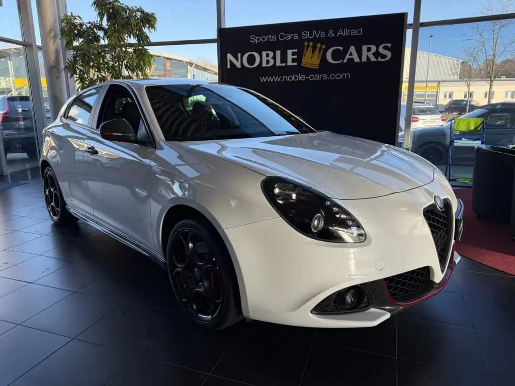 Main__Slider__Photo:Alfa Romeo Giulietta Sport KLIMA NAVI ALU SHZ 06/2018-0