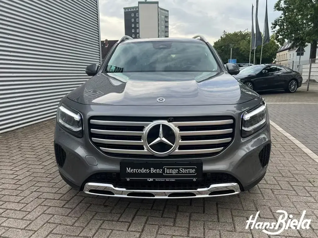 Main__Slider__Photo:Mercedes-Benz GLB 180 Progressive/Adv+/LED/360°/Keyl./TW/WiP 06/2025-1