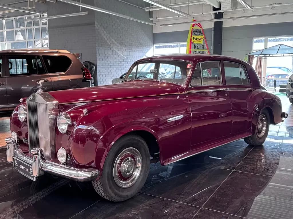 Main__Slider__Photo:Rolls-Royce Silver Cloud 06/1962-0