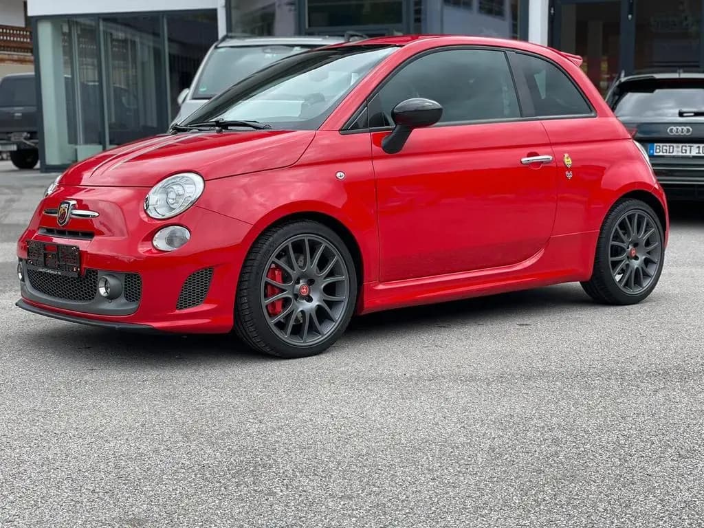 Main__Slider__Photo:Abarth 695 Tributo Ferrari Edition 10/2010-0