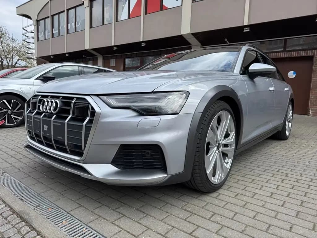 Main__Slider__Photo:Audi A6 Allroad Quattro 55TFSI -Luftfederung-Pano 11/2020-0
