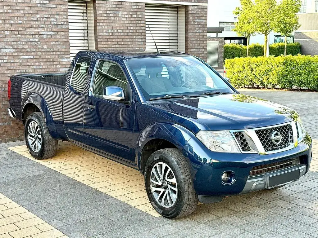 Main__Slider__Photo:Nissan Navara Pickup King Cab SE 4X4 + AHK + LKW + MwSt 10/2012-1