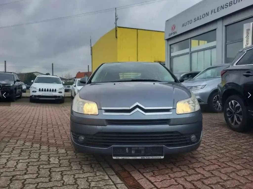Main__Slider__Photo:Citroën C4 Style Lim.*Klima*wenig Km*Tempomat*TÜV Neu 03/2007-0