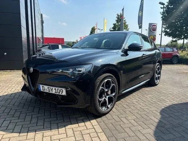Main__Slider__Photo:Alfa Romeo Stelvio 2.0 Turbo 16V Veloce Q 4 04/2024-0