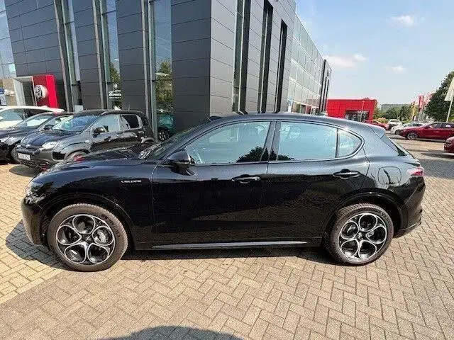 Main__Slider__Photo:Alfa Romeo Stelvio 2.0 Turbo 16V Veloce Q 4 04/2024-1