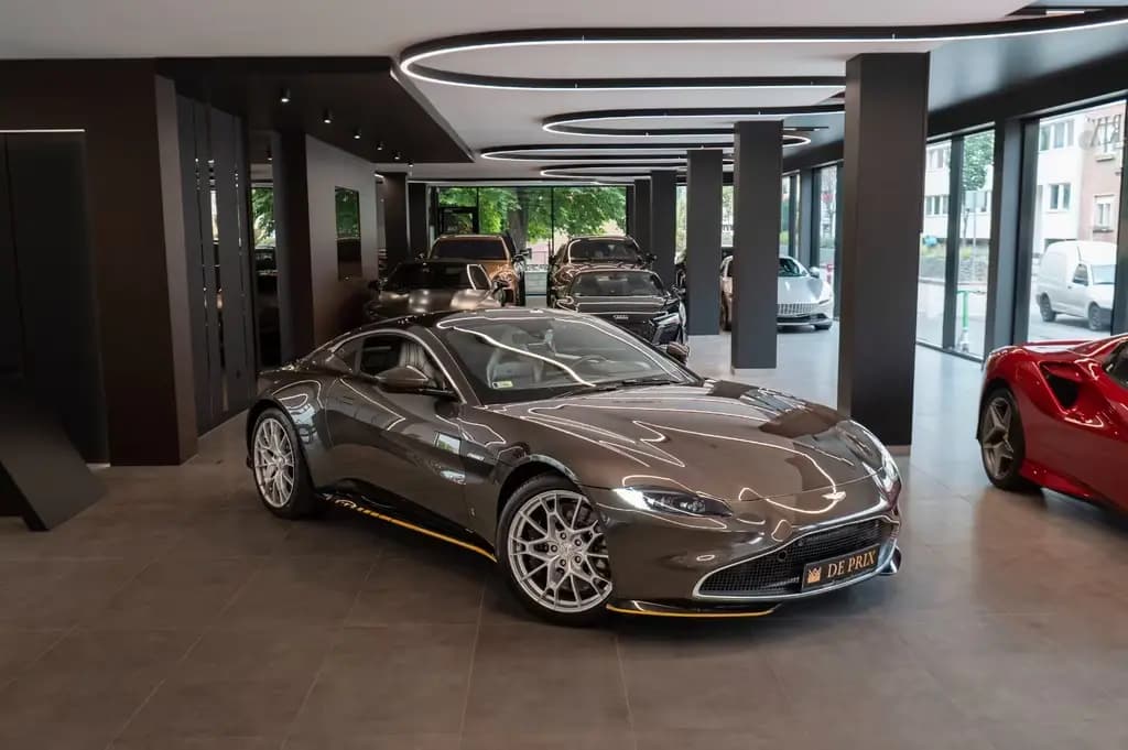 Main__Slider__Photo:Aston Martin V8 Vantage 007 Edition   James Bond 12/2021-0