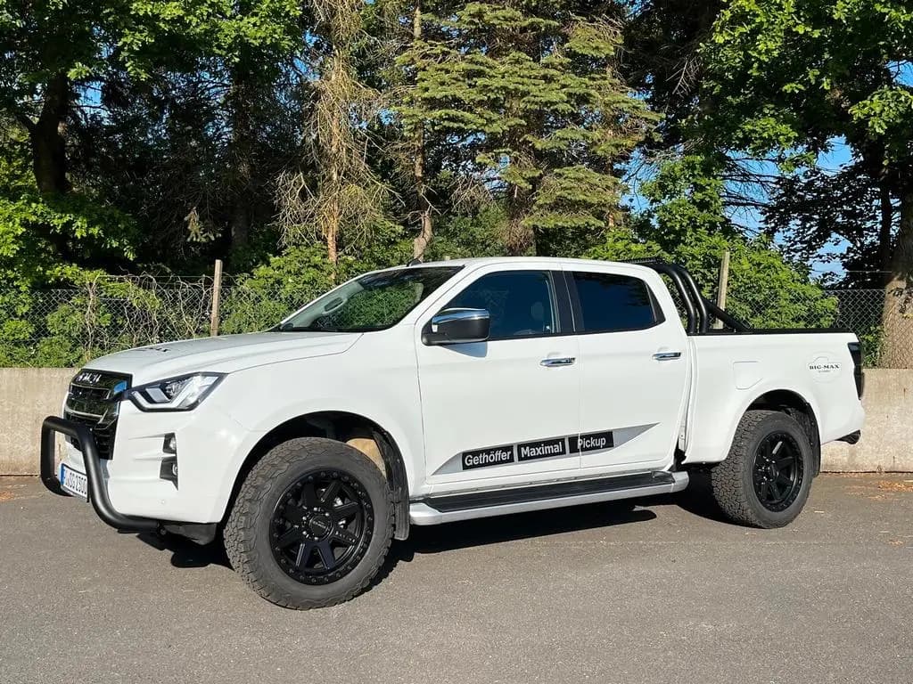 Main__Slider__Photo:Isuzu D-Max BIG-MAX L1 Double Cab LSE 1,8m Ladeflä. +SOFORT 03/2023-0