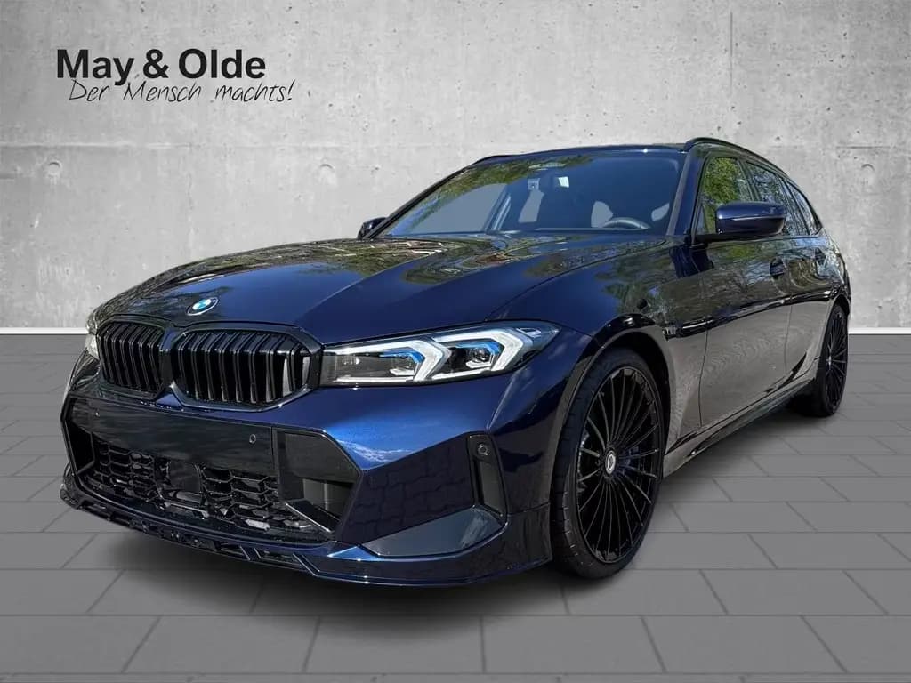 Main__Slider__Photo:ALPINA D3 S Touring AHK Pano Driving As. Prof Shadow Li 04/2026-0