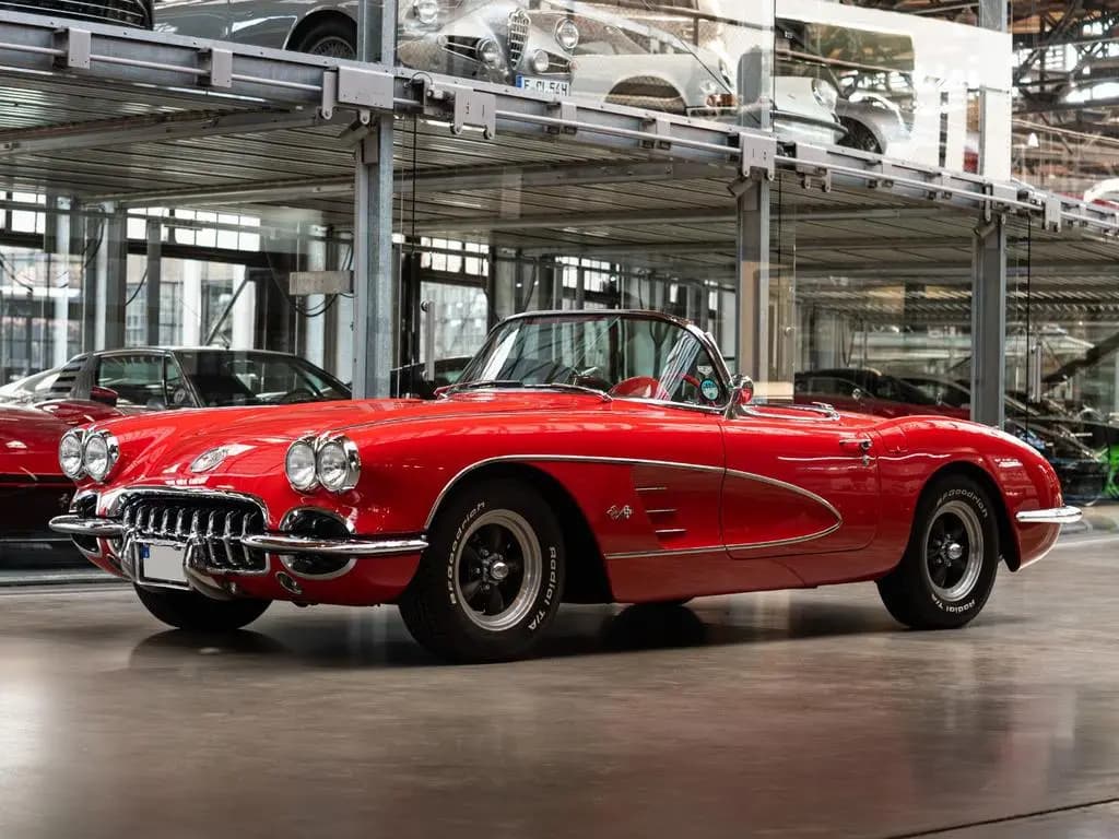 Main__Slider__Photo:Corvette C1 06/1960-0