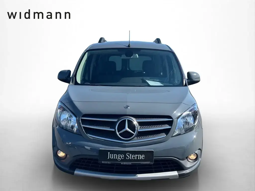 Main__Slider__Photo:Mercedes-Benz Citan 111 CDI Tourer EDITION Klima Offroad Kamer 12/2020-1