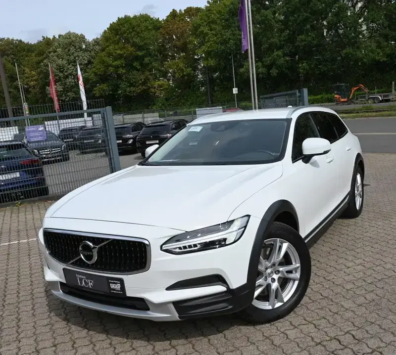 Main__Slider__Photo:Volvo V90 Cross Country D4 AWD CarPlay Leder LED AHK 11/2018-1