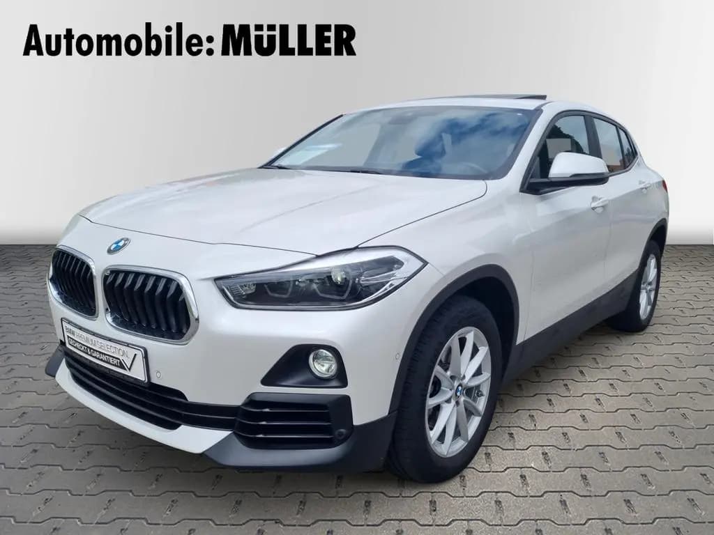 Main__Slider__Photo:BMW X2 sDrive 18i ACC Parkassistent HUD El. Panodach 10/2019-0
