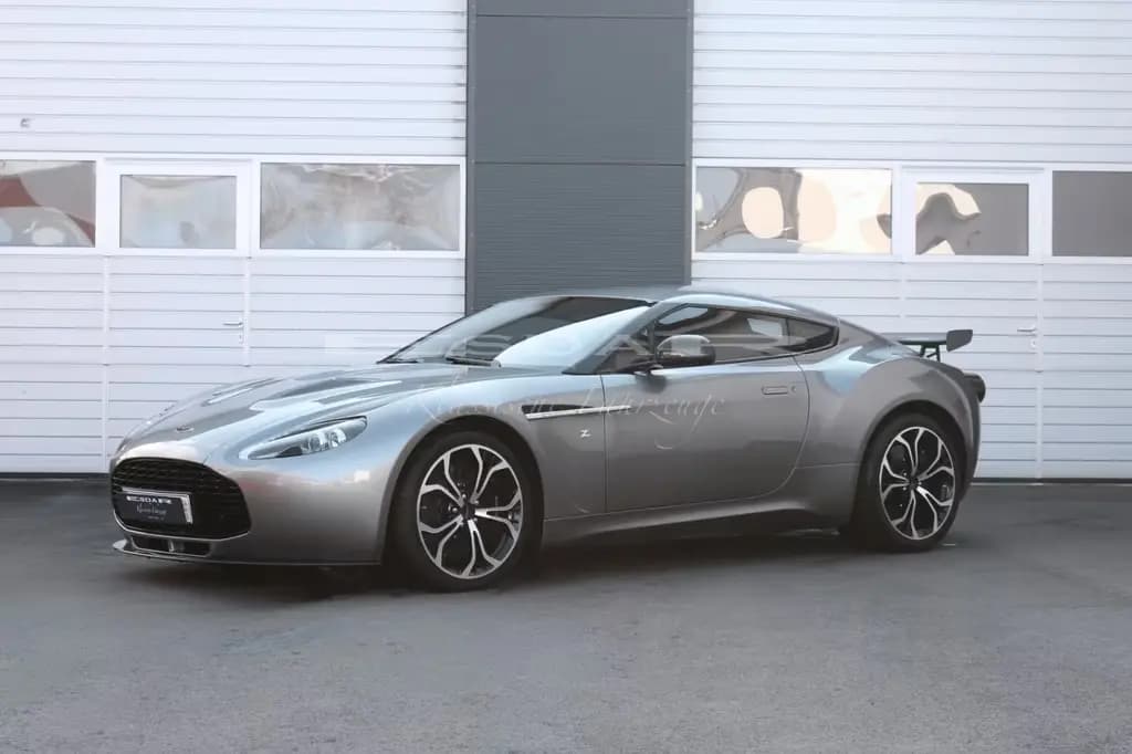 Main__Slider__Photo:Aston Martin V12 Zagato 03/2013-0