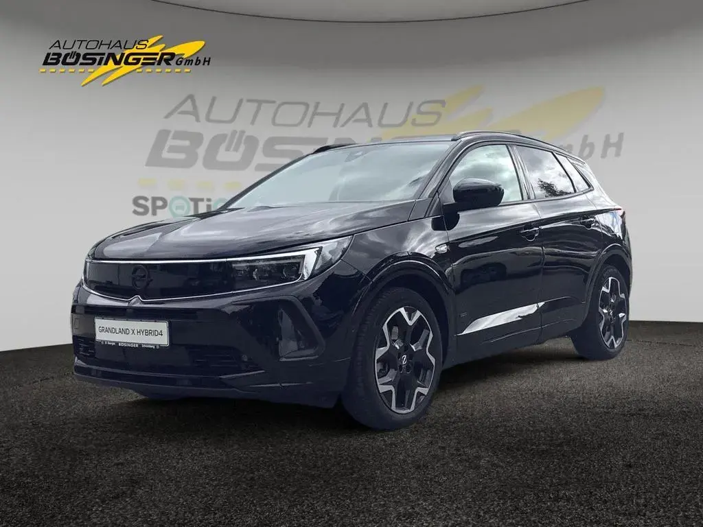 Main__Slider__Photo:Opel Grandland GS Line Plug-in-Hybrid 4 300PS 10/2021-1