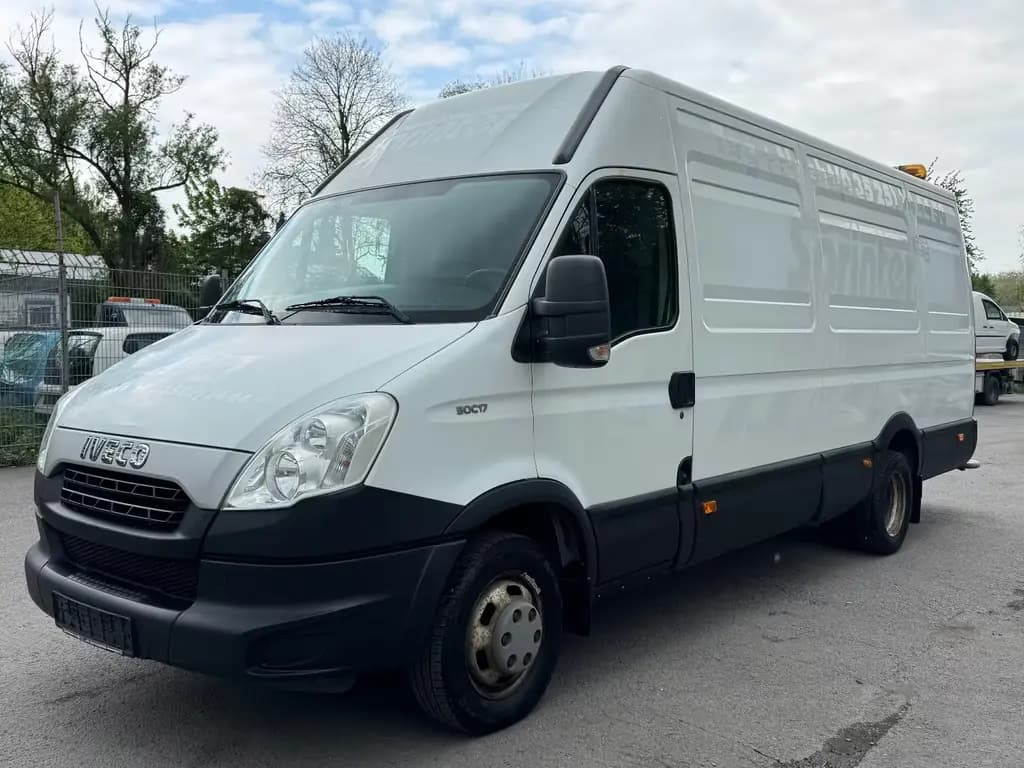 Main__Slider__Photo:Iveco Daily Kasten HKa 50 C... Radstand 3950 09/2014-0