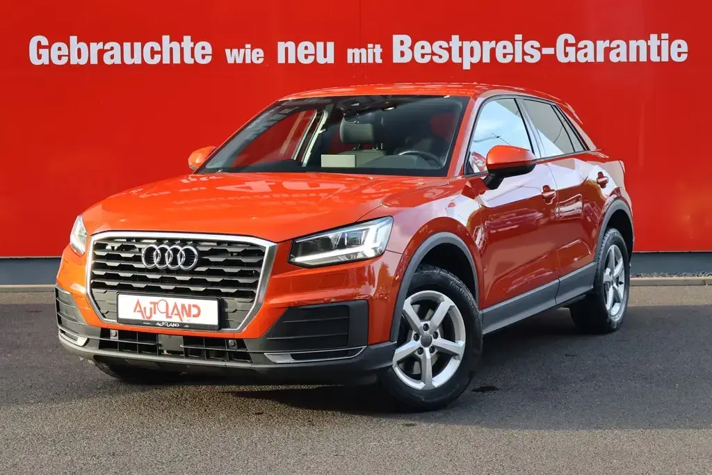 Main__Slider__Photo:Audi Q2 1.4 TFSI basis LED Navi AHK Sitzheizung PDC 11/2017-1
