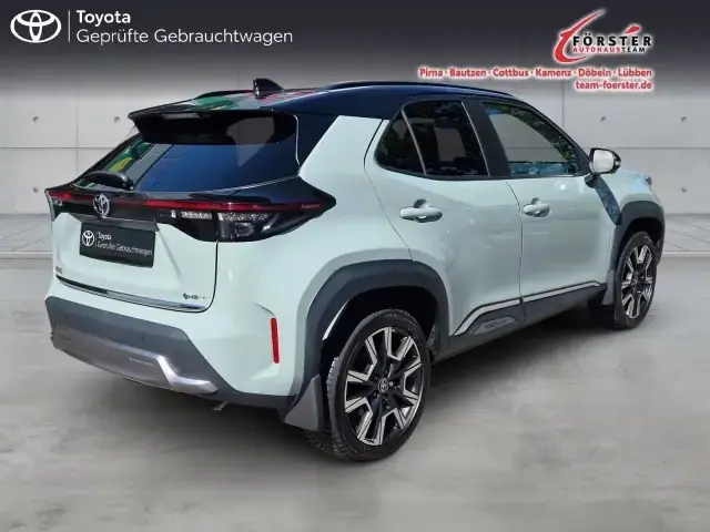 Main__Slider__Photo:Toyota Yaris Cross 1.5 Hybrid Style Plus *TEIL-LEDER 08/2025-1