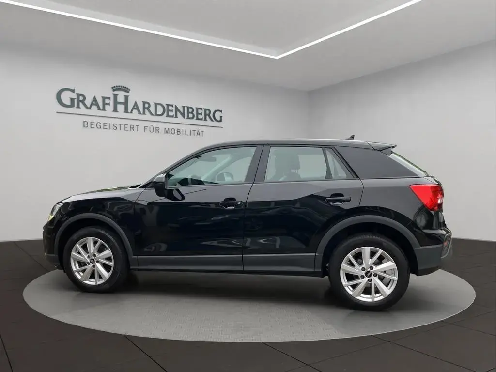 Main__Slider__Photo:Audi Q2 35TDI S-Tr. Navi LED VirtualCockpit 12/2021-1